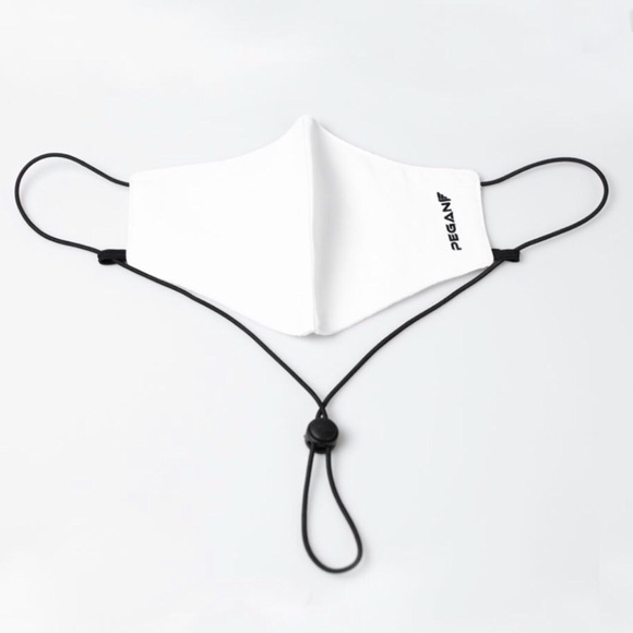 Face mask - Picture 13 of 13